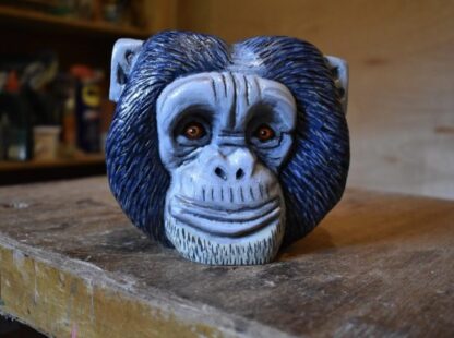 Eastern-Chimpanzee woodcarving